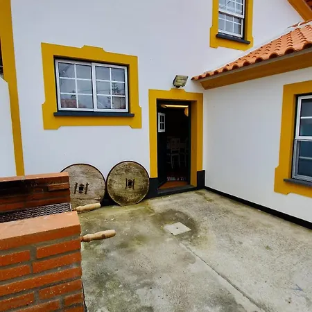 Alojamento Ponta Negra * Biscoitos (Terceira)